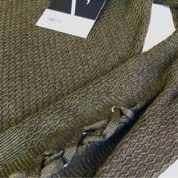 NWT Vera Wang Women’s Tunic Lace Sleeve Asymmetrical Size XXL - Picture 8 of 10